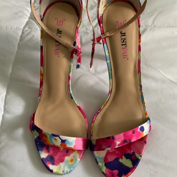 Justfab heels - Picture 3 of 3